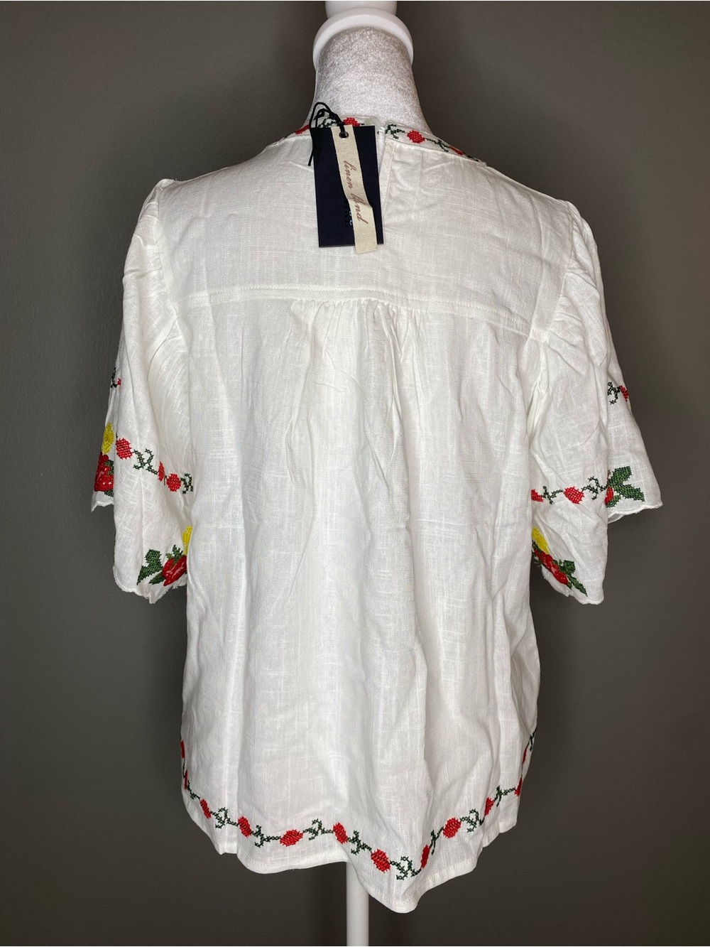 NWT! Solitaire Linen Blend Embroidered Strawberry  Peasant Blouse - Size XL - Picture 4 of 8